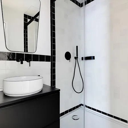 Apartment Parisian Cocoon With Ac - Near Eiffel Tower